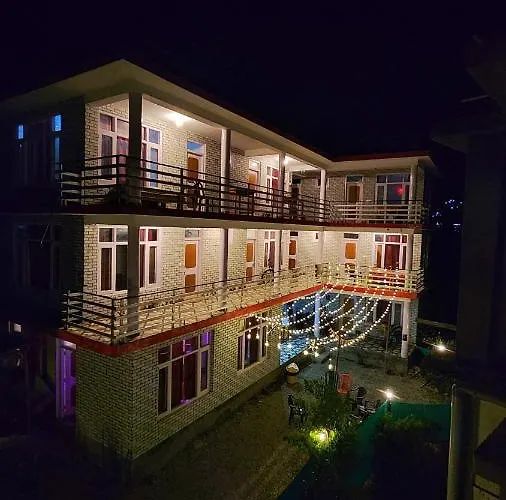 Multiverse Hostel & Stay