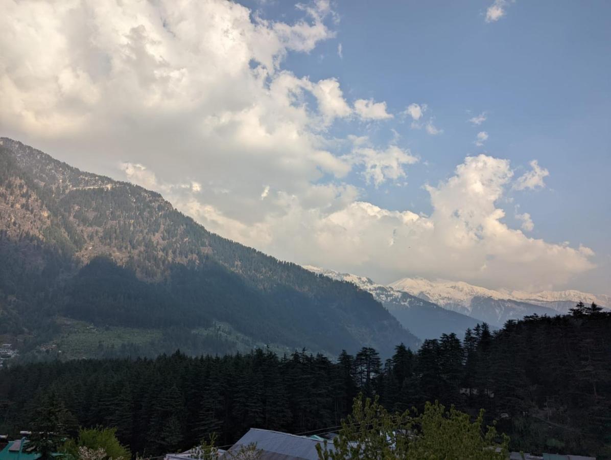 Multiverse & * Manali (Himachal Pradesh)