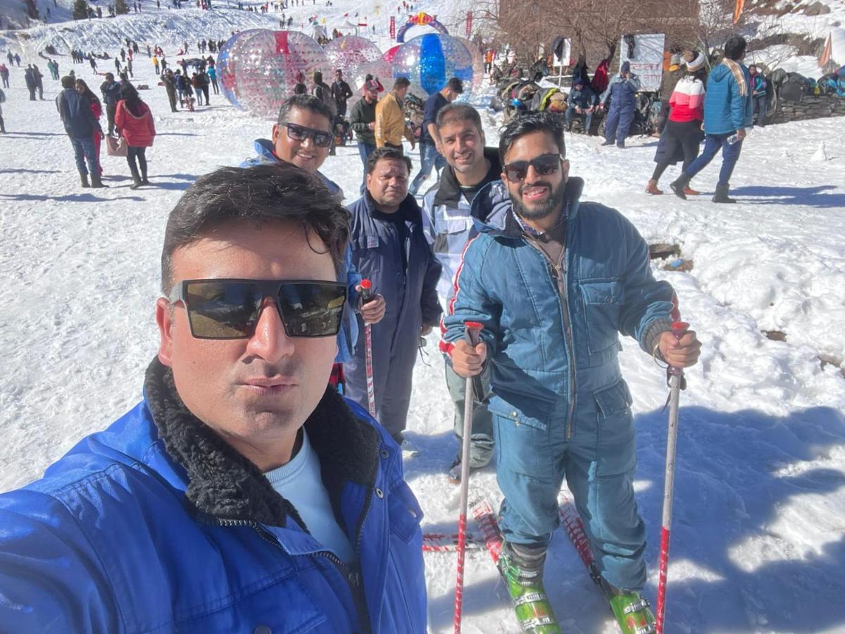 Multiverse & Hostel Manali (Himachal Pradesh)